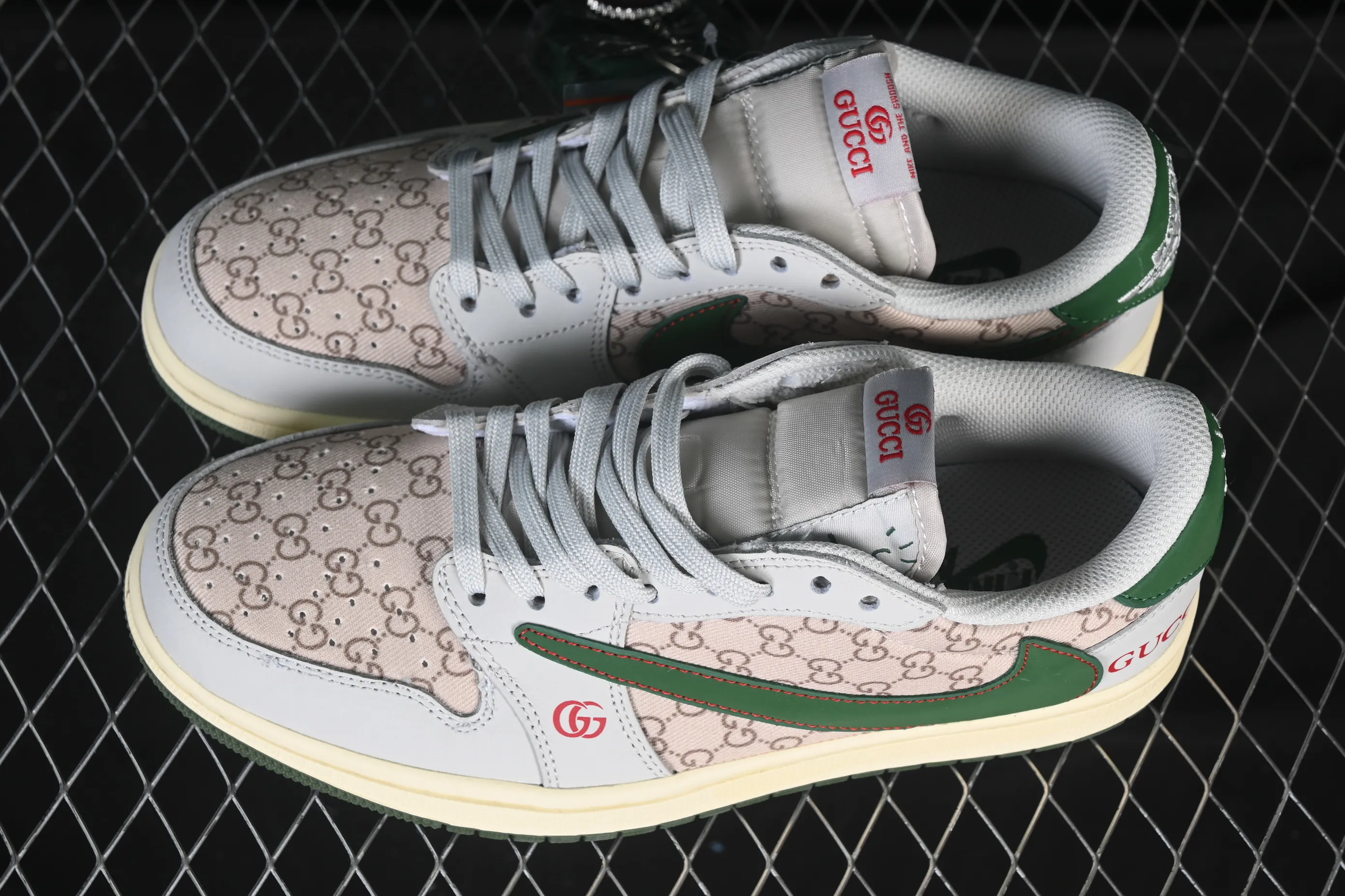 All categories Air Jordan Jordan series basketball shoes Air Jordan 1 Low High-end customized low-top sneakers Travis Scott x Fragment Design x Air Jordan 1 Low OG SP AJ1 Joe 1 Gucci joint pattern green and brown low-top cultural casual sneakers DZ5899-001